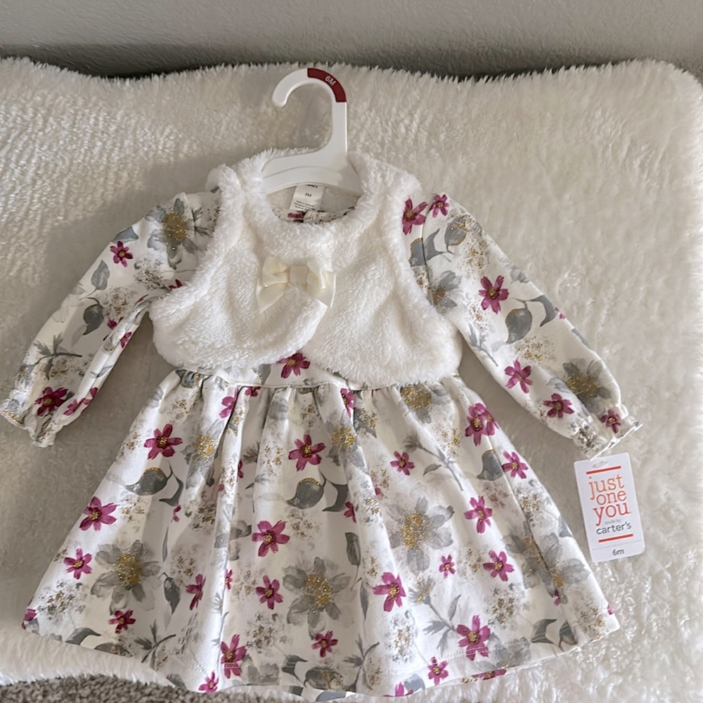New with tags, holiday dress with faux fur whit vest, 6 months by carters